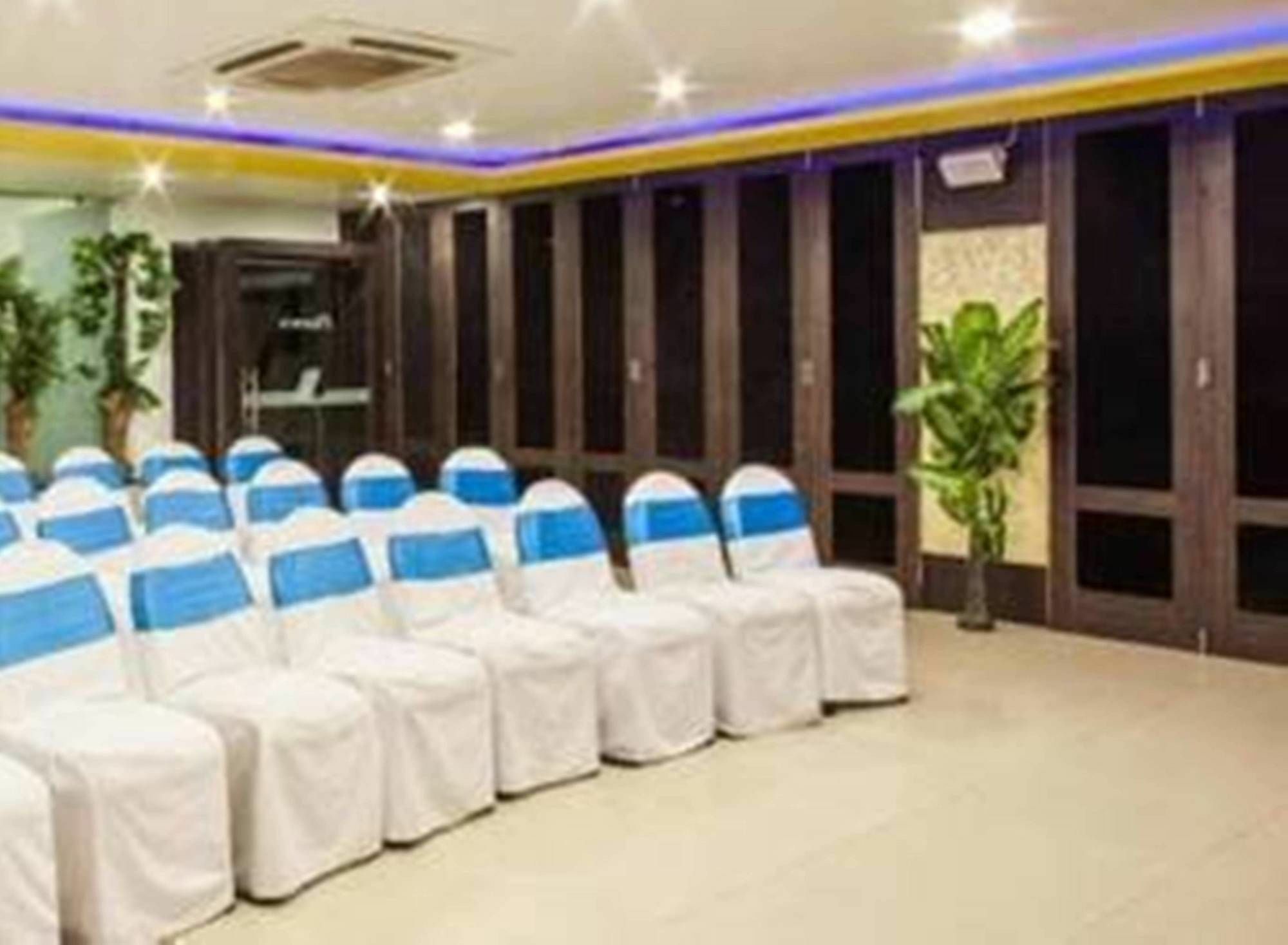 Hotel Tulsi Exotic Bhopal Bagian luar foto